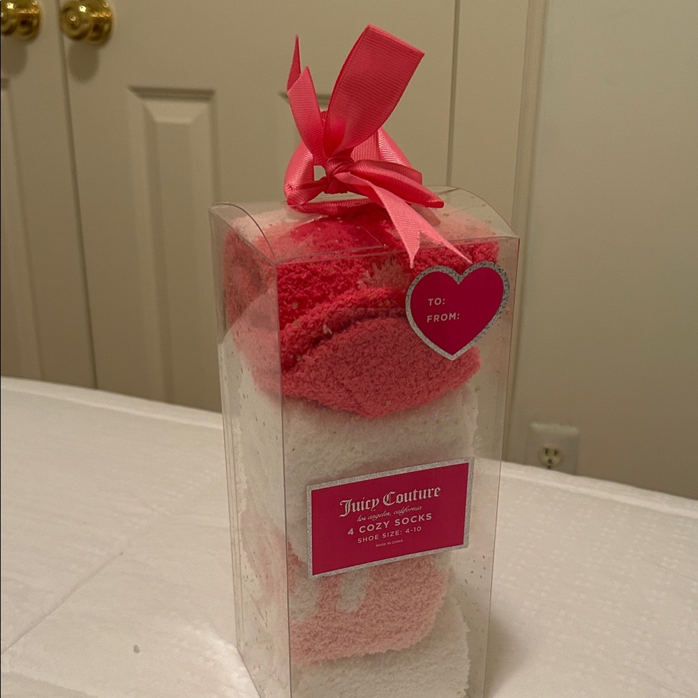 Juicy Couture Pink and White Cozy Socks Gift Set NEW